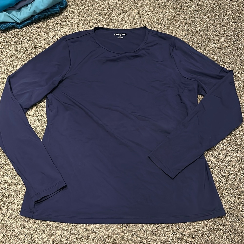 Land’s End women’s swim shirt NWOT